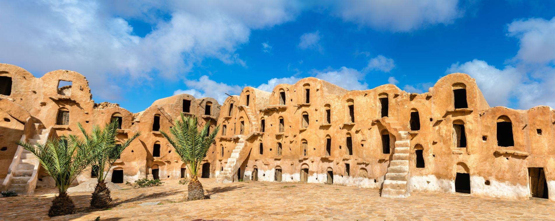 Tunisia · Medina, Oasis & Desert Light