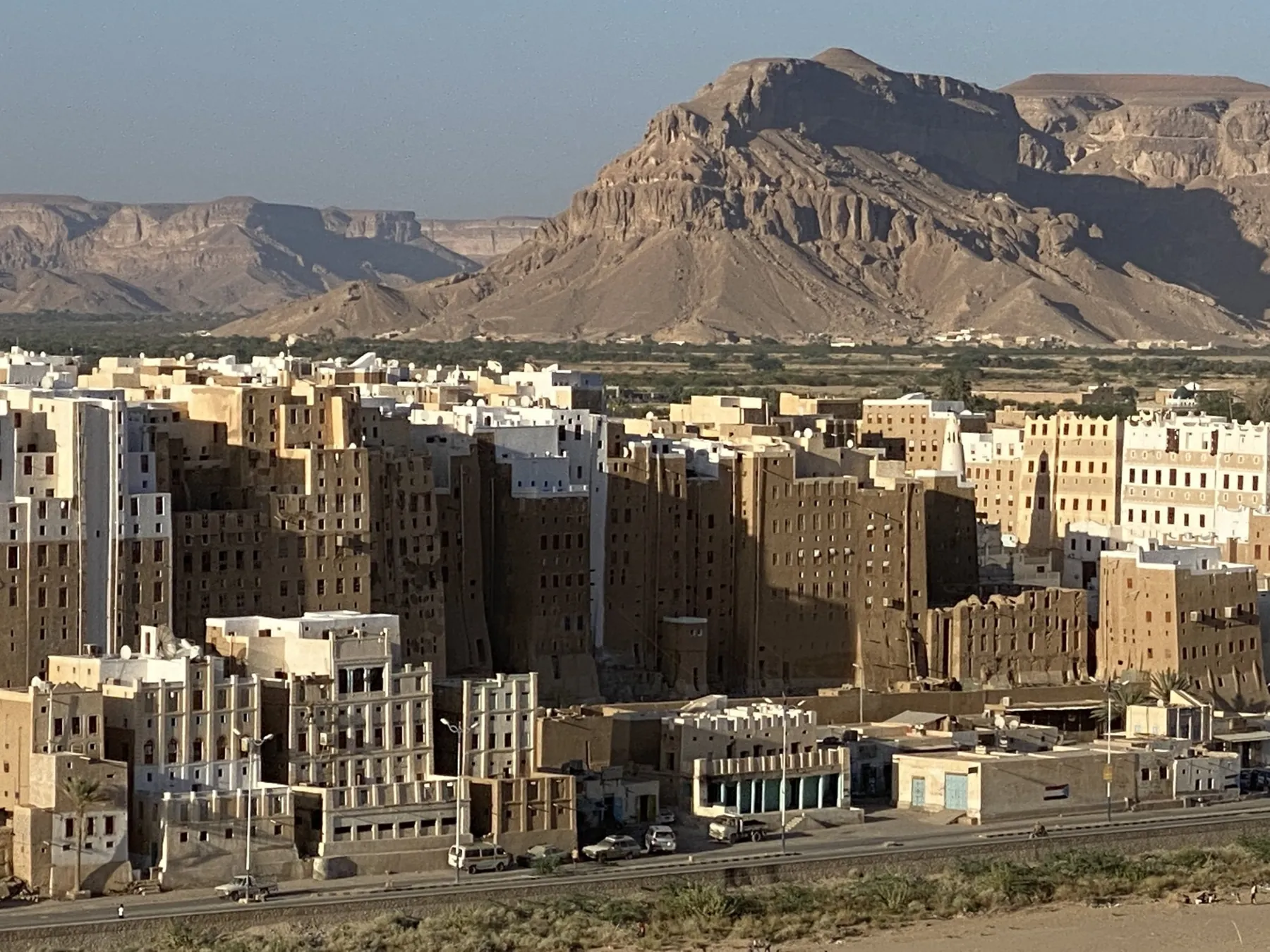 Hadhramaut: Towers Above the Wadi